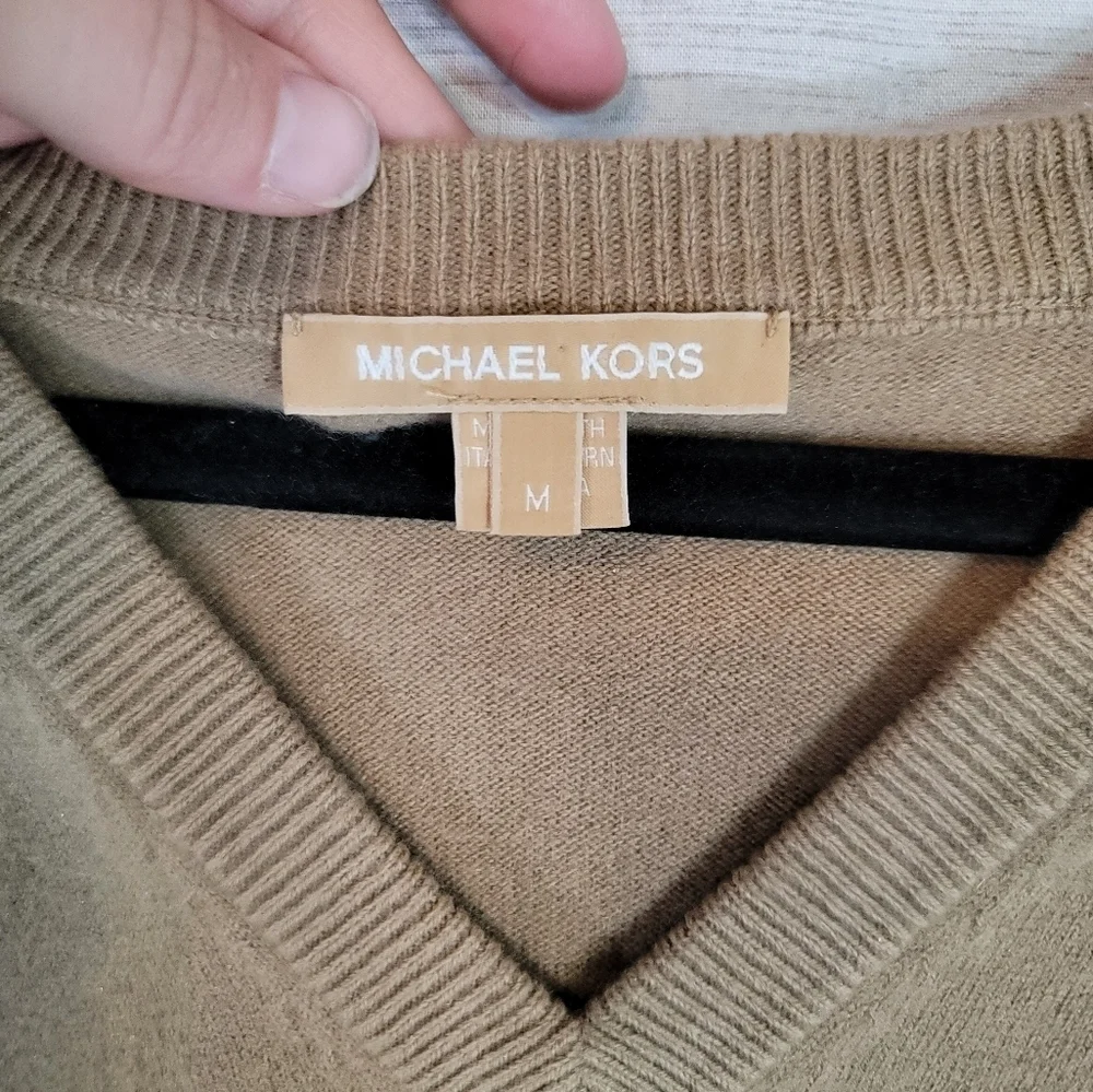 MICHAEL KORS CAMEL PONCHO CASHMERE WOOL V NECK SWEATER, SZ MEDIUM